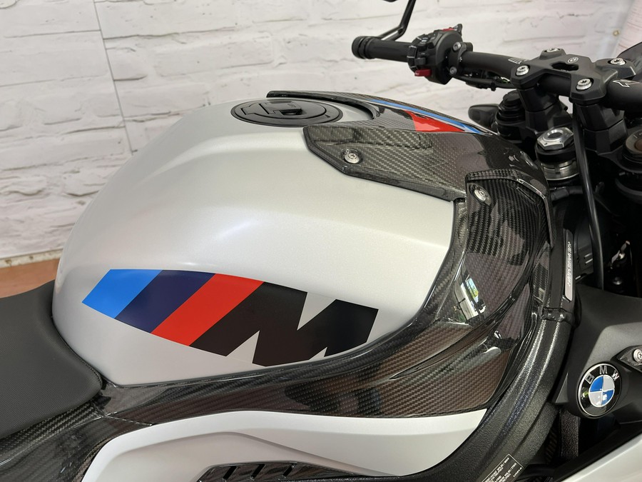 2026 BMW M 1000 R