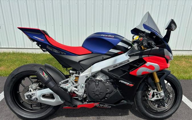 2021 APRILIA RSV4