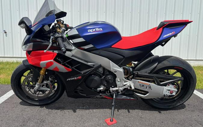 2021 APRILIA RSV4