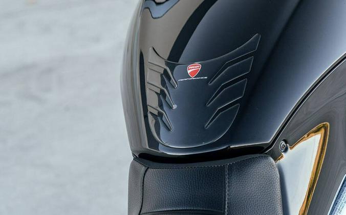 2011 Ducati Diavel