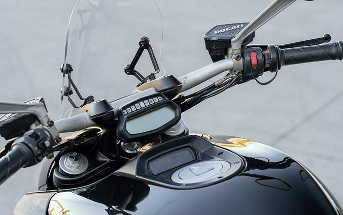 2011 Ducati Diavel