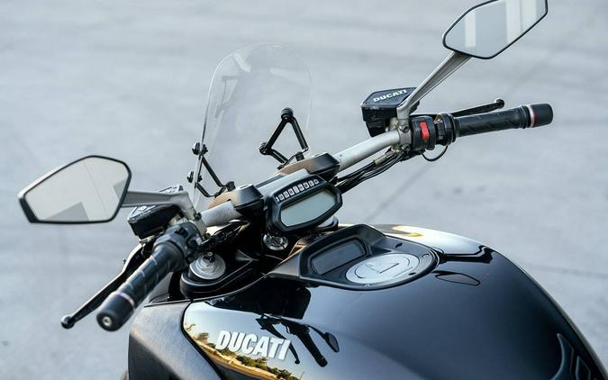 2011 Ducati Diavel
