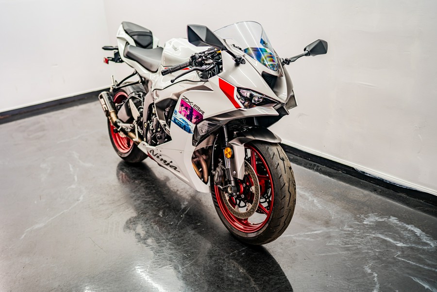 2025 Kawasaki Ninja® ZX™-6R