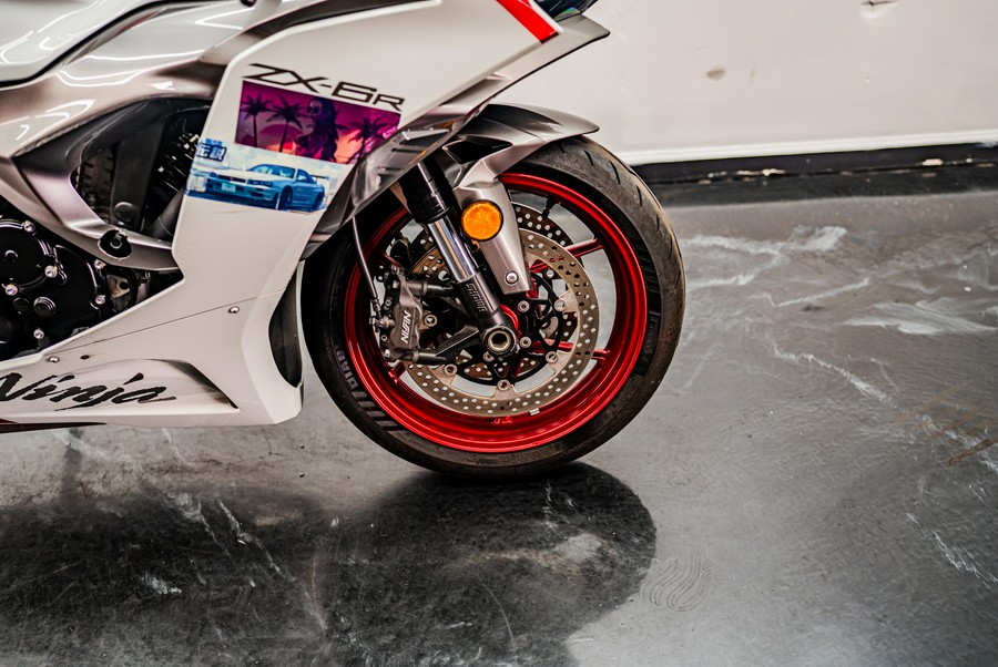 2025 Kawasaki Ninja® ZX™-6R