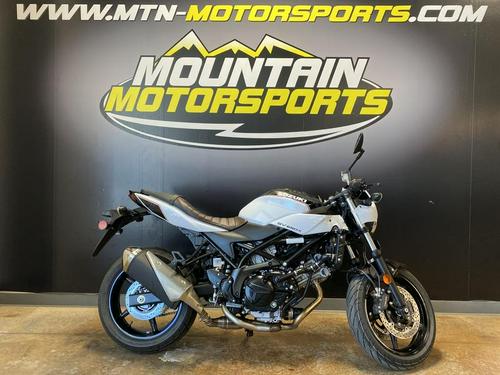 2019 Suzuki SV650X Review (15 Fast Facts)