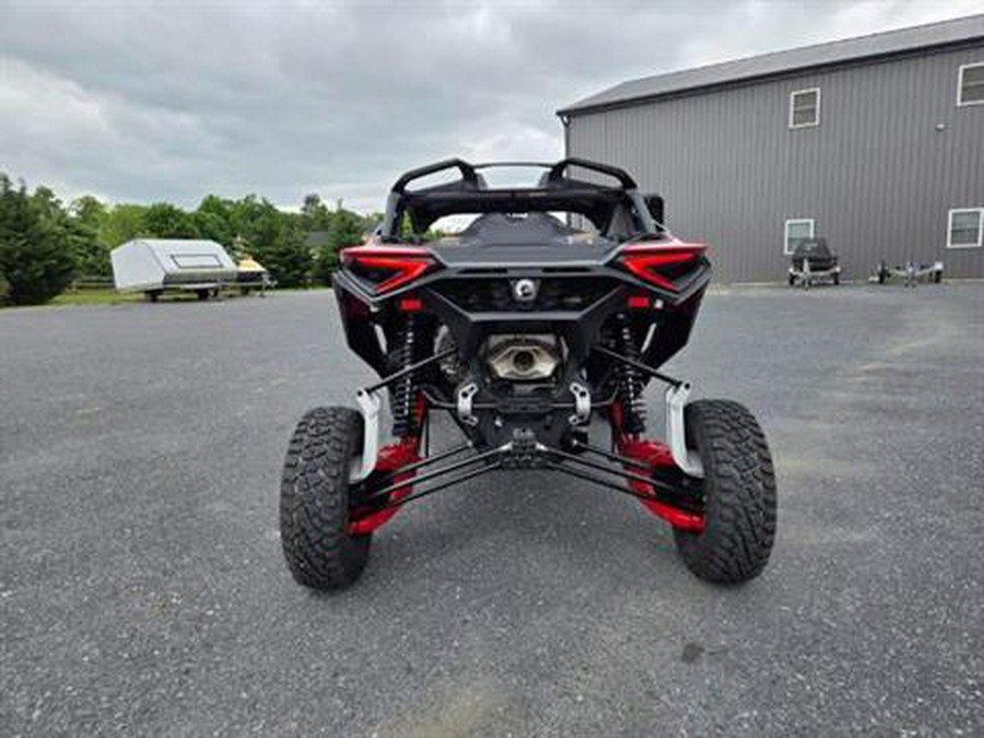 2024 Can-Am Maverick R X