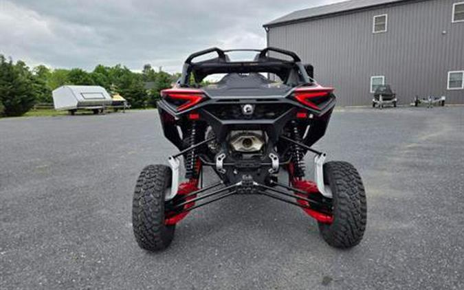 2024 Can-Am Maverick R X