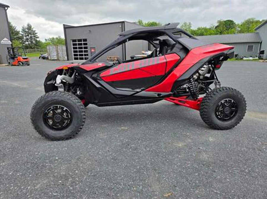 2024 Can-Am Maverick R X