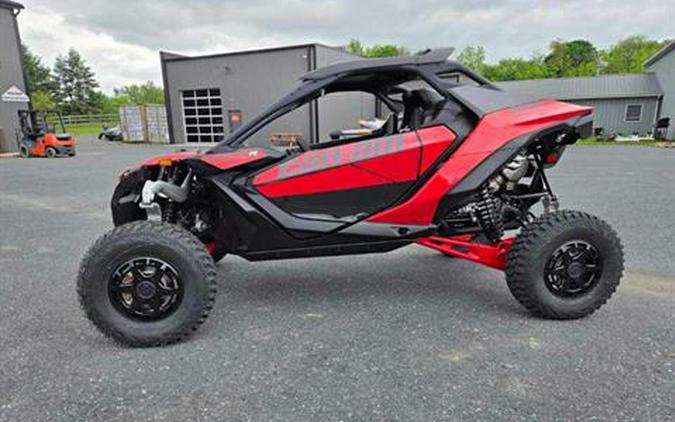 2024 Can-Am Maverick R X