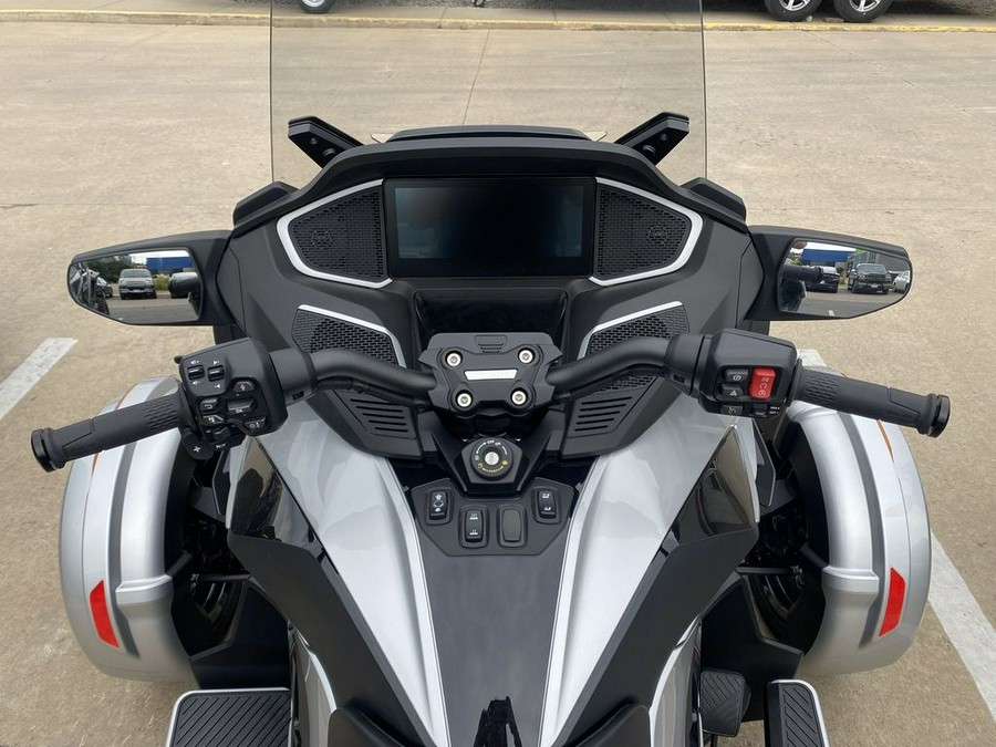 2024 Can-Am® Spyder RT Limited Platine Wheels