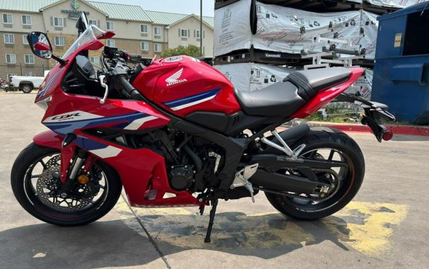 2026 Honda CBR650R E-Clutch