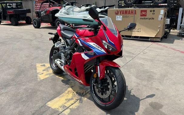 2026 Honda CBR650R E-Clutch