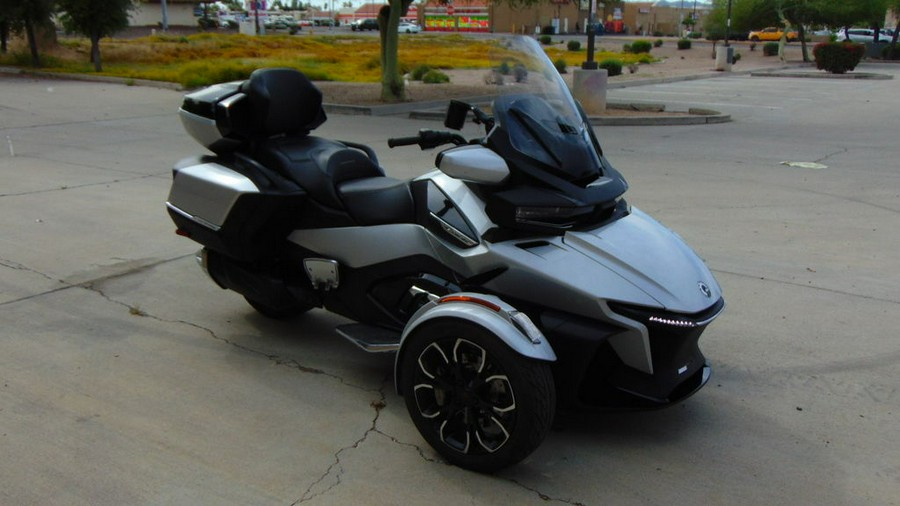 2022 Can-Am® Spyder RT Limited Chrome Wheels