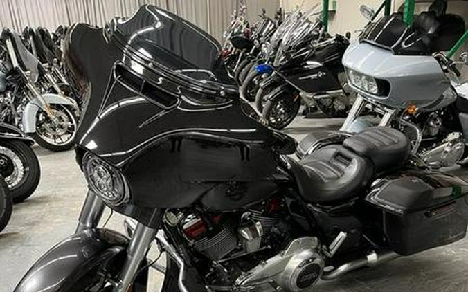 2020 Harley-Davidson® FLHXSE - CVO™ Street Glide®