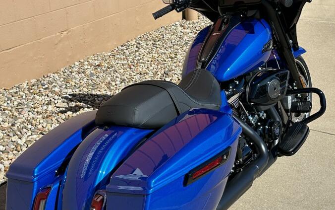 2024 Harley-Davidson Street Glide® Blue Burst