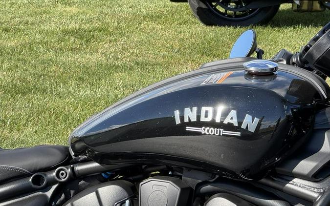 2025 Indian Motorcycle® Scout® Bobber Black Metallic