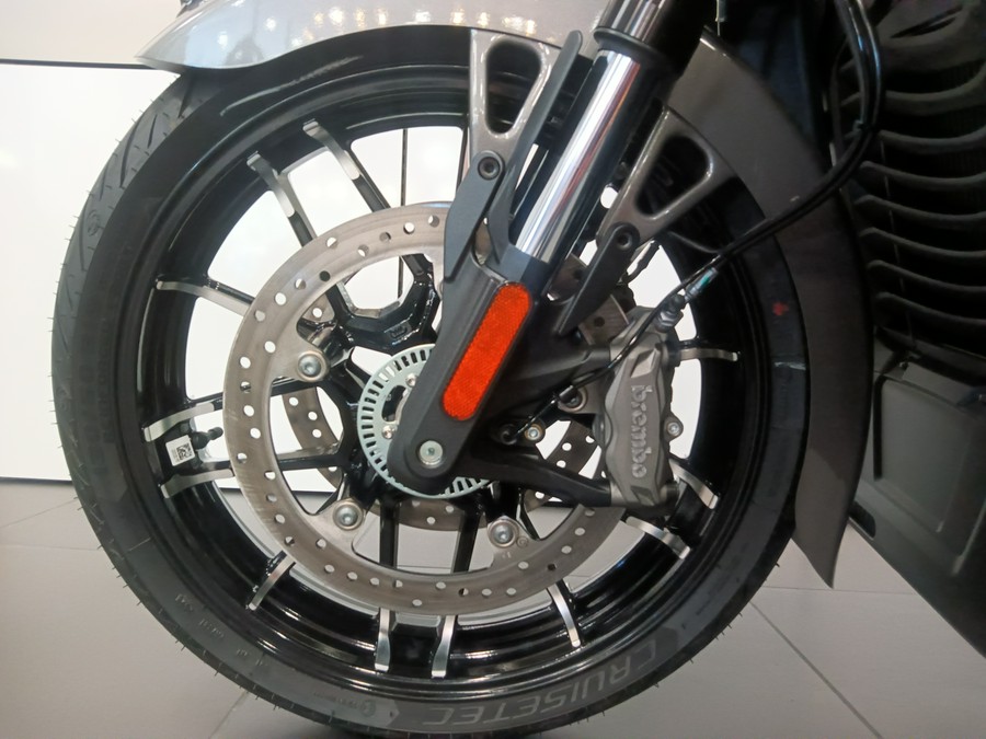 2025 Indian Motorcycle Pursuit® Dark Horse® with 112