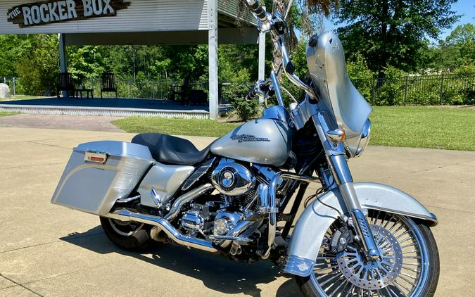 2010 Harley-Davidson® Street Glide® Brilliant Silver