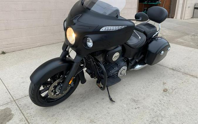 2018 Indian Motorcycle® Chieftain® Dark Horse® ABS Thunder Black Smoke