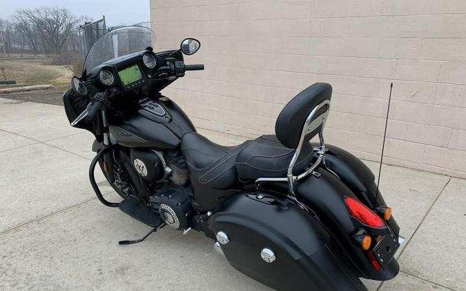 2018 Indian Motorcycle® Chieftain® Dark Horse® ABS Thunder Black Smoke