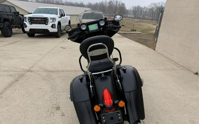 2018 Indian Motorcycle® Chieftain® Dark Horse® ABS Thunder Black Smoke