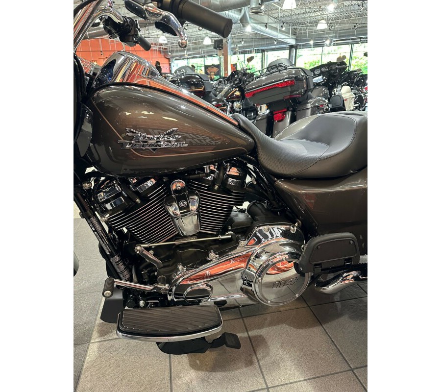 FLTRT 2023 Road Glide 3 - GRAY HAZE IN STOCK! ------BLACK/CHROME & BLACK/BLACK INBOUND!