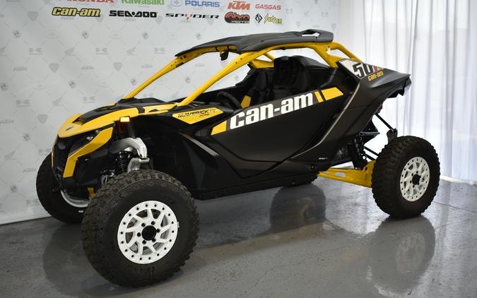 2024 Can-Am™ Maverick R X rs With SMART-SHOX