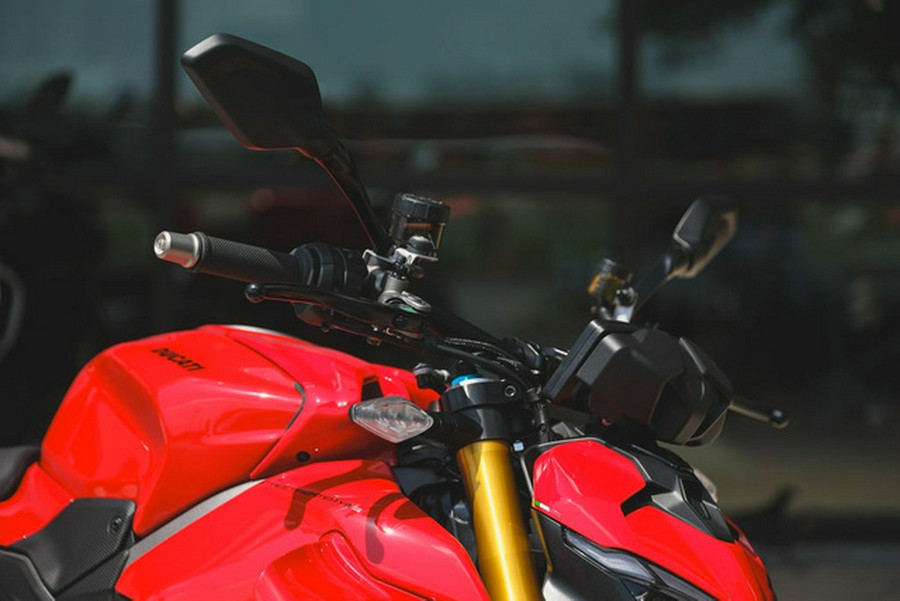 2025 Ducati Streetfighter V4 S Ducati Red