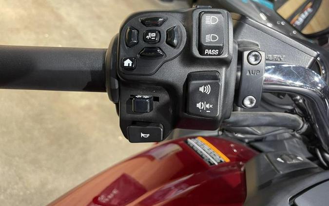 2018 Yamaha Star Venture Transcontinental Option Package
