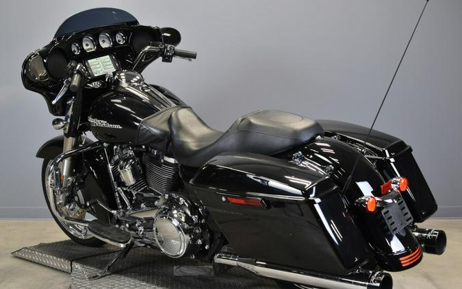 2017 Harley-Davidson Street Glide Special