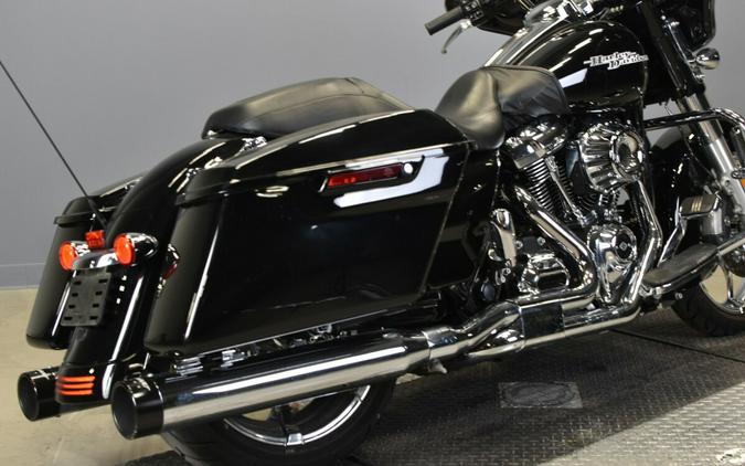 2017 Harley-Davidson Street Glide Special