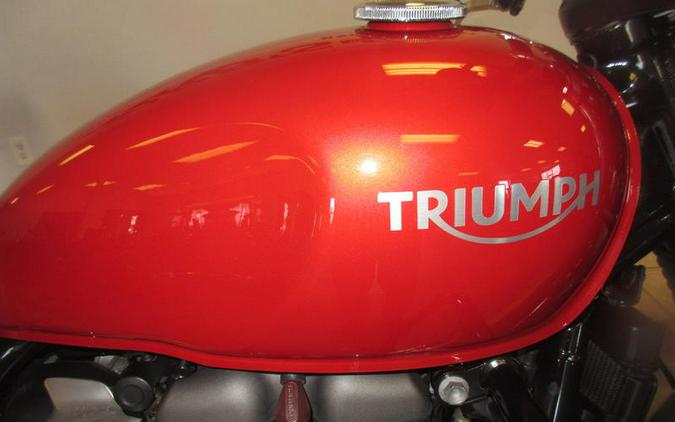 2019 Triumph Street Twin Korosi Red