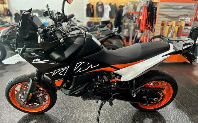 2024 KTM 890 SMT