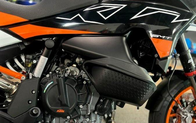 2024 KTM 890 SMT