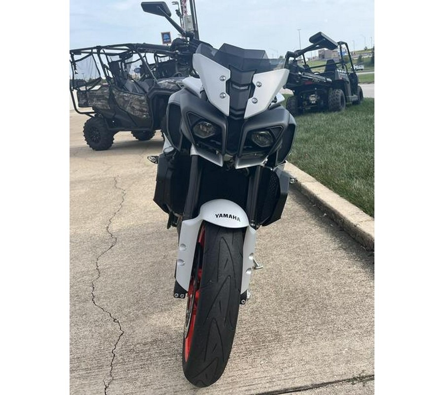 2019 Yamaha 10