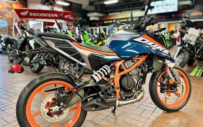 New 2024 KTM 390 DUKE