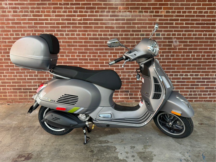 2025 Vespa GTS 310 SuperTech