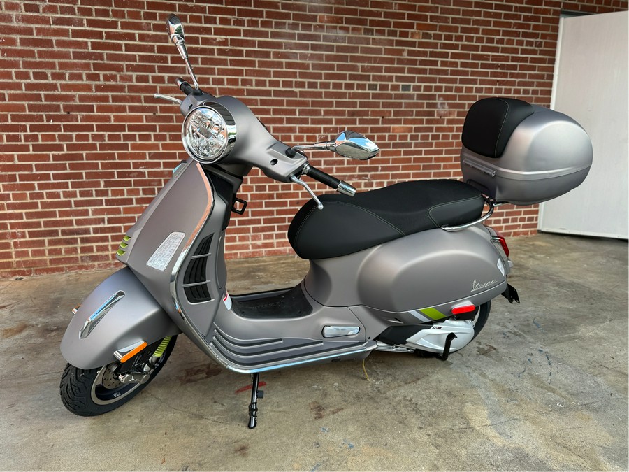 2025 Vespa GTS 310 SuperTech
