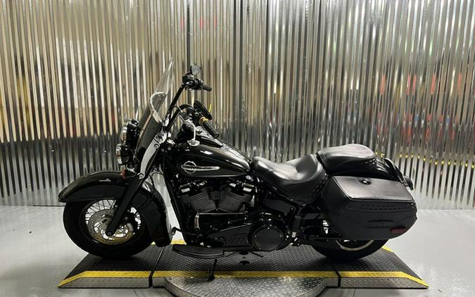 2018 Harley-Davidson FLHC - Softail Heritage Classic FLHC
