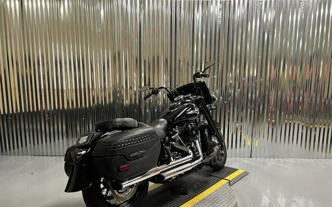 2018 Harley-Davidson FLHC - Softail Heritage Classic FLHC