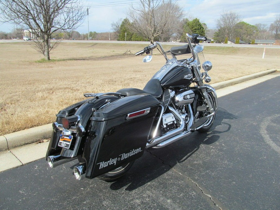 2017 Harley-Davidson® FLHR - Road King®