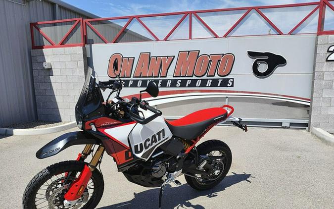 2025 Ducati Desert X Rally