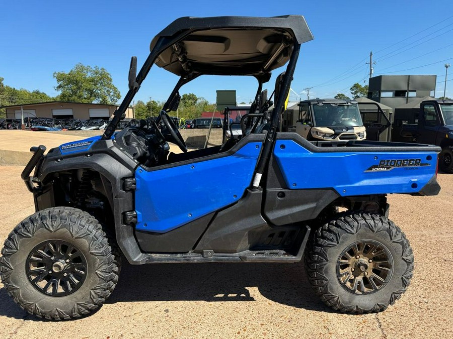 2021 Honda Pioneer 1000 Deluxe