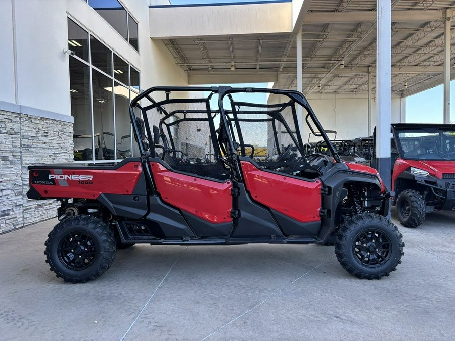 2025 Honda® Pioneer 1000-6 Deluxe Crew