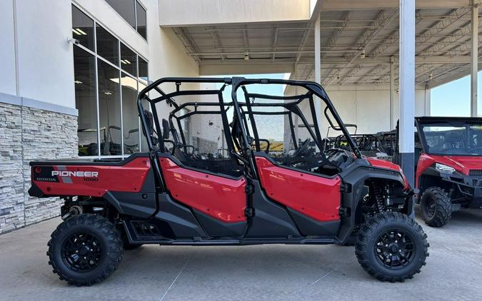 2025 Honda® Pioneer 1000-6 Deluxe Crew