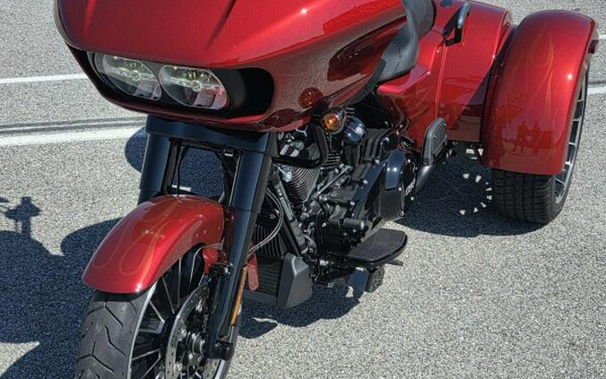 2025 Harley-Davidson® Road Glide® 3 WHSKEY FIRSTORM/BLK TRIM