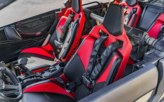 2021 Can-Am Maverick X3 MAX X Rs Turbo RR With Smart-Shox Desert Tan / Carbon Black / C