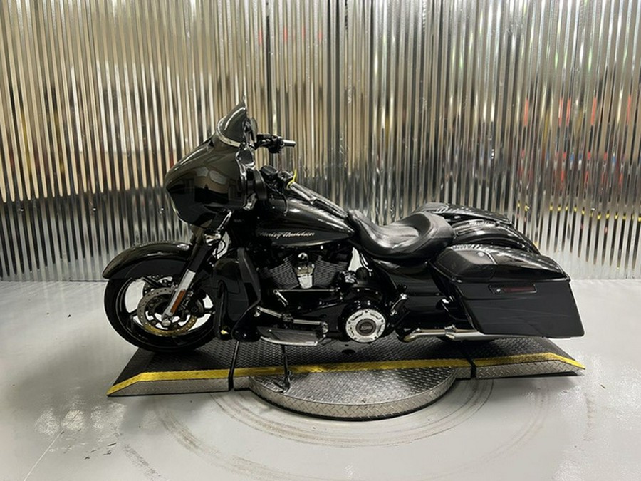 2017 Harley-Davidson FLHXSE - CVO Street Glide