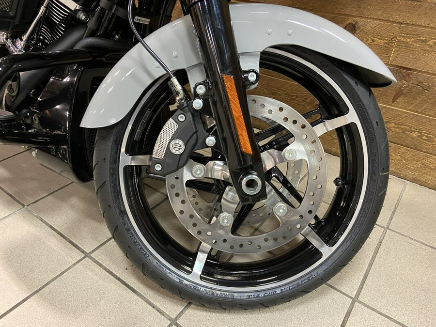 2025 Harley-Davidson® Road Glide® Billiard Gray - Black Finish FLTRX