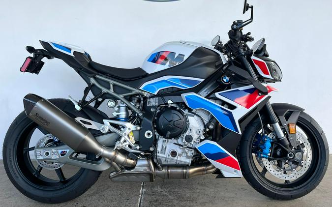 2026 BMW M1000R